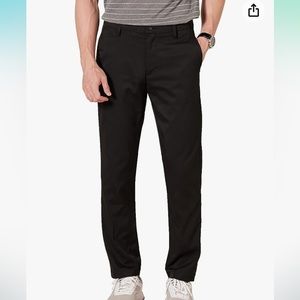 Amazon Essentials NWT Men’s Slim-Fit Stretch Golf Pant - size 33/34
